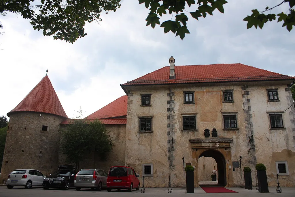 Otočec Castle