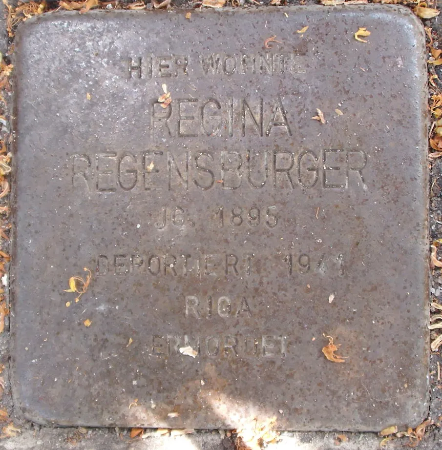 Stolperstein Regina Regensburger
