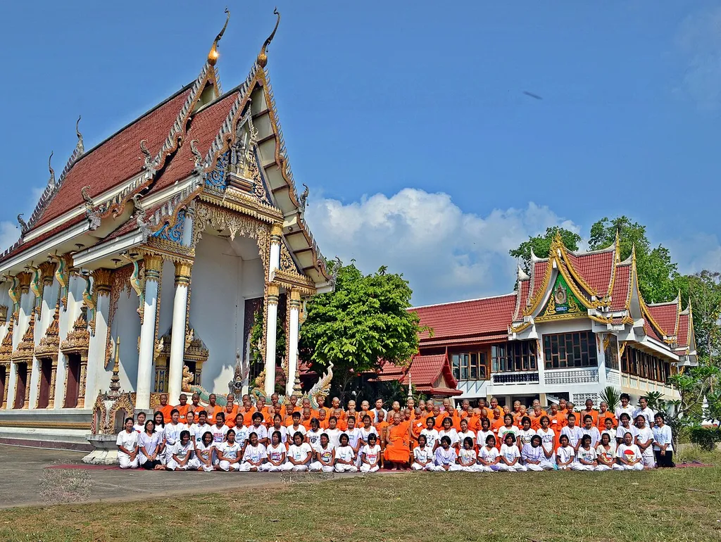 Wat Khung Taphao
