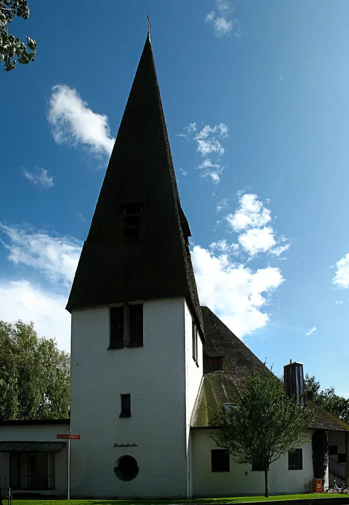 Deutschland, Bayern, Dachau, evangelische Friedenskirche in der Herzog-Albrecht-Straße
