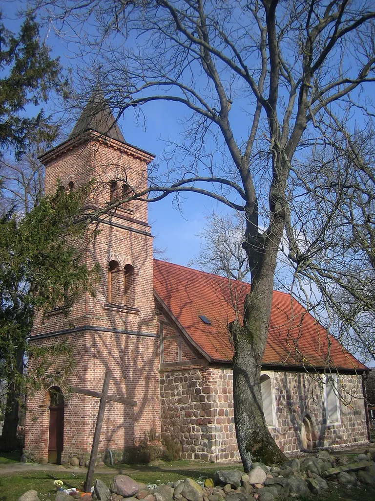 Dorfkirche von Weitin, eingemeindeter Ortsteil der Stadt Neubrandenburg, Landkreis Mecklenburgische Seenplatte
