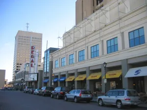Regal Rockville Center Stadium 13