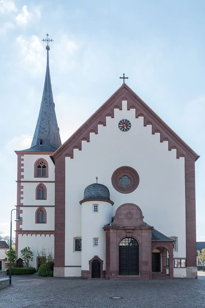 Birkenfeld, Katholische Pfarrkirche St. Valentin