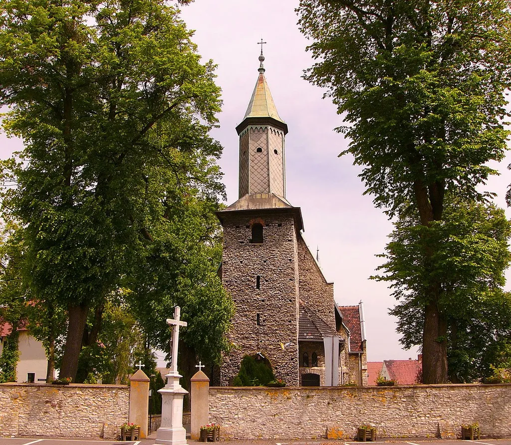 Centawa - kościół parafialny p.w. NMP, XV/XVI, XIX