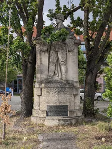 Kriegerdenkmal Carl-Thiersch-Straße 7 in Erlangen
