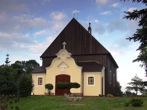 Saint Lawrence church in Mączniki