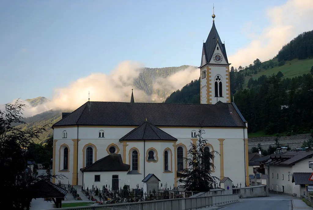Pfarrkirche Maria Himmelfahrt in Pfons This media shows the protected monument with ObjektID 64604 in Austria. (Commons, de, Wikidata)