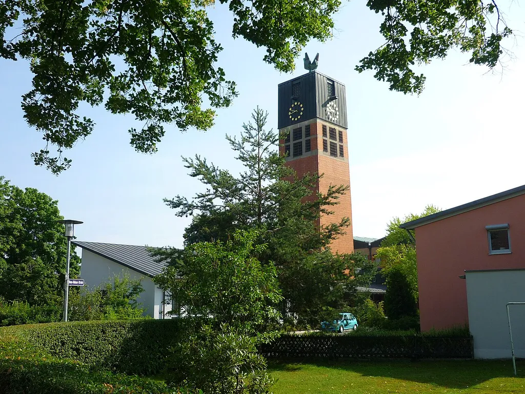 Bayreuth, Evangelische Erlöserkirche, Hans-Meiser-Strasse 1, Denkmal Nr. D-4-62-000-528