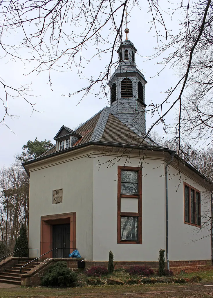 Die protestantische Christuskirche in Bruchhof-Sanddorf, einem Stadtteil von Homburg (Saar), Saarpfalz-Kreis, Saarland