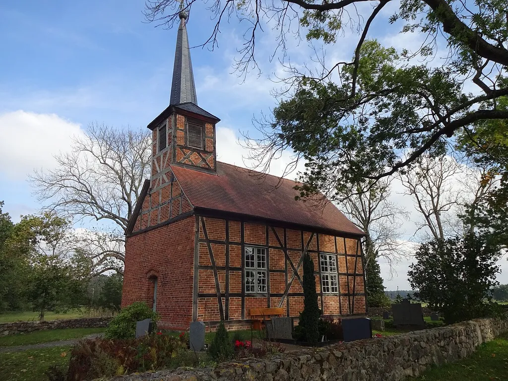 Rathsleben ist ein Ortsteil der Gemeinde Altmärkische Höhe im Landkreis Stendal in Sachsen-Anhalt