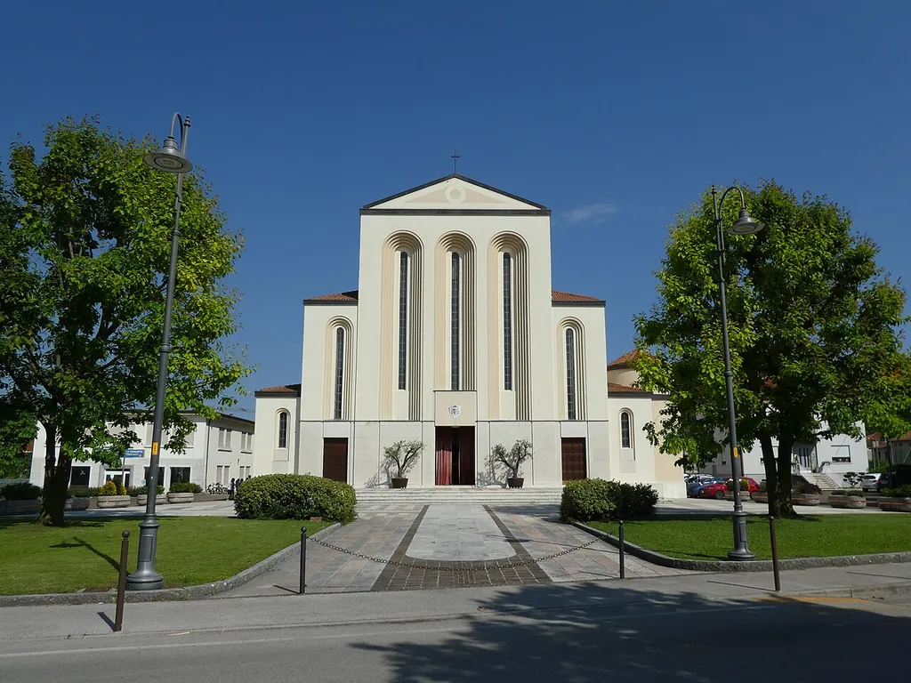 Chiuppano (Veneto, Italy), Saint Michael church