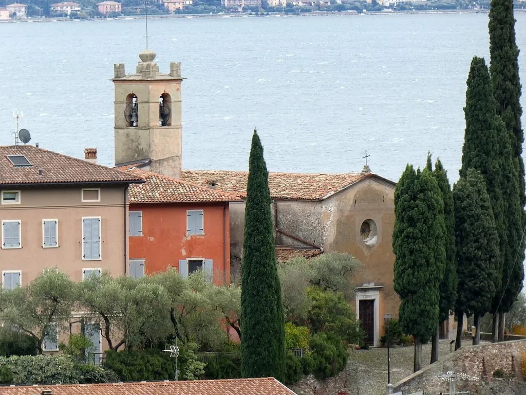 Roina (Toscolano Maderno, Lombardy, Italy), Saint George church