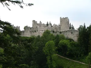 Hohenfreyberg Castle
