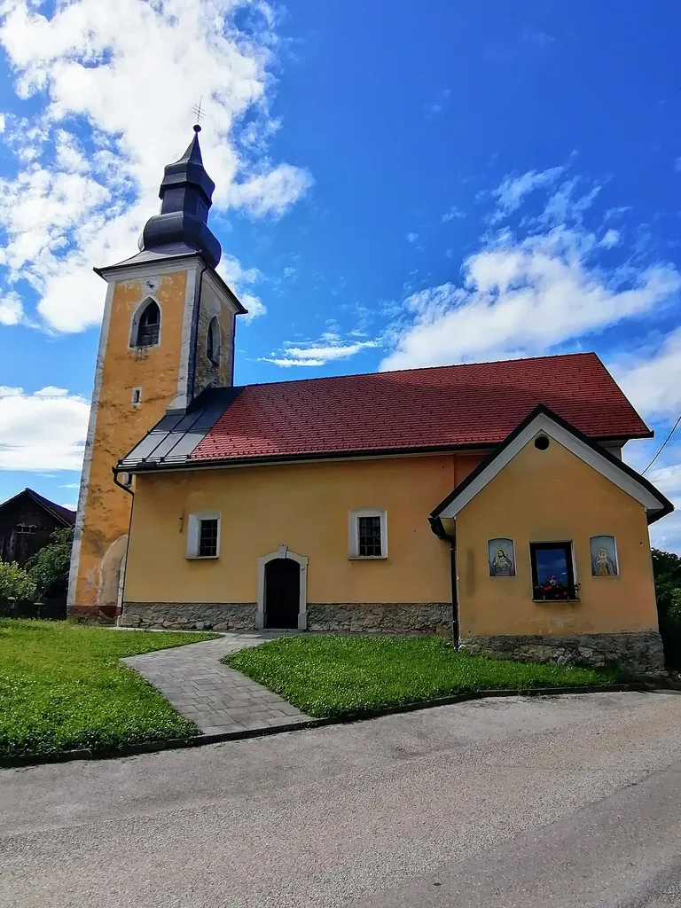 Grmovlje, cerkev sv. Jurija