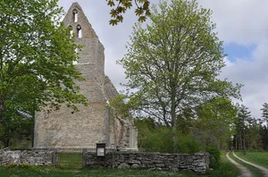 Bara church ruin