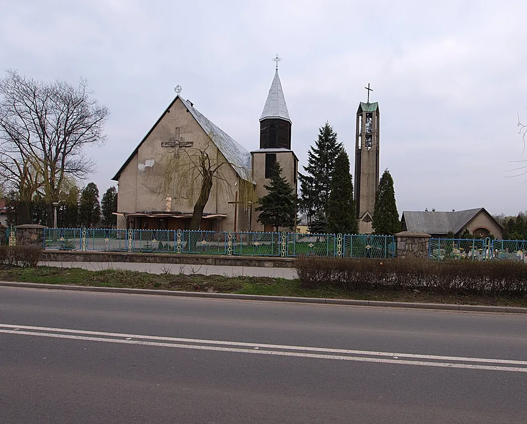Ulica Kondratowicza w Zabrzu. Kościół pw św Macieja Apostoła.
