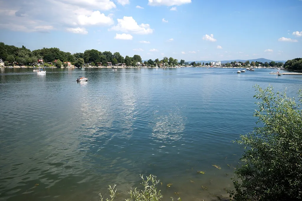 Der Eicher See bei Eich in Rheinhessen