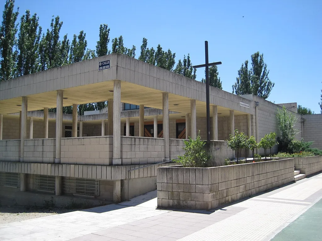 Iglesia de San Pascual Bailón, en el barrio de Huerta de Rey (Valladolid, España).
