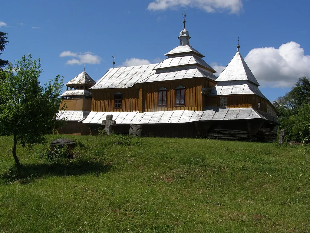 Церква Воздвиження Чесного Хреста (дер.), Виспа