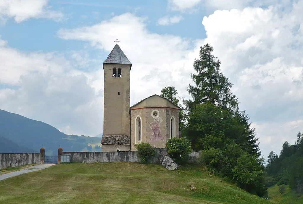 de:Kirche St. Maria Lantsch/Lenz von Osten