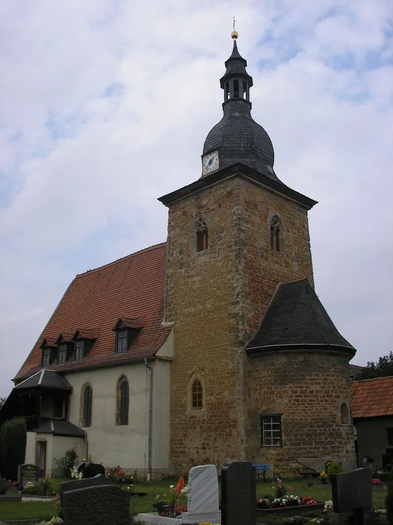 Die Kirche von Teutleben (Thüringen).