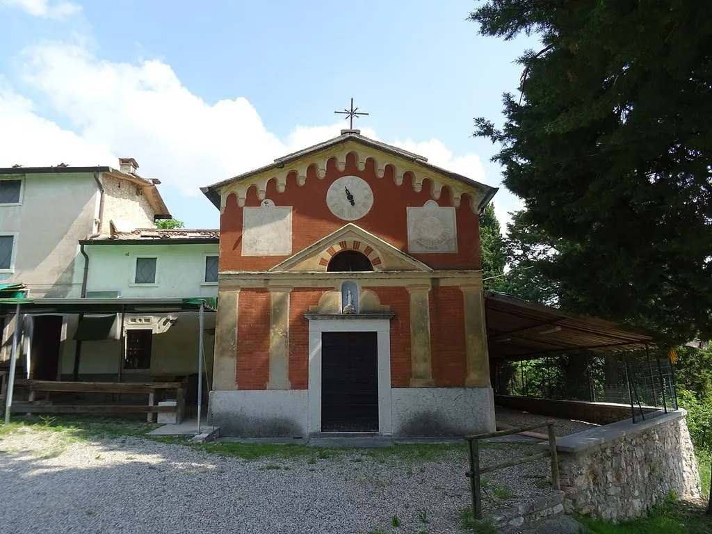 Manune (Fumane, Veneto, Italy), Saints Fabian and Sebastian church