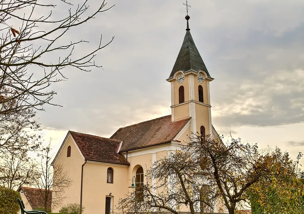 Kath. Filialkirche Herz Jesu Lödersdorf, Feldbach, Steiermark