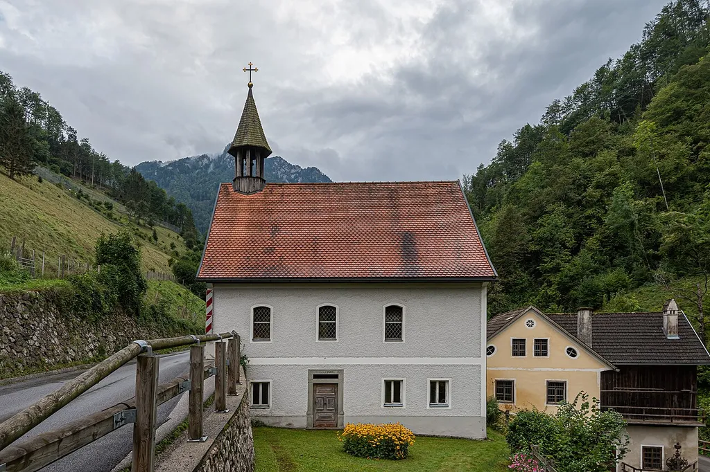 Until 1955 the filial church of Trattenbach, Upper Austria, was a residential building.