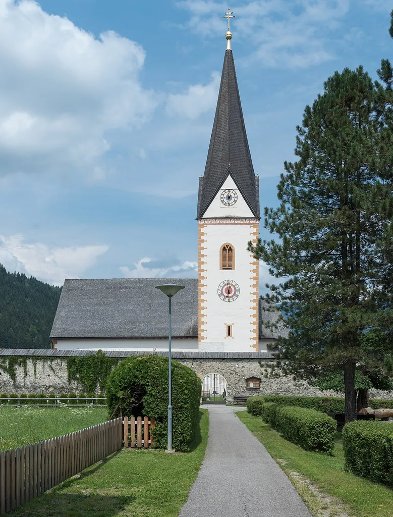 Parish church Saint Margaret and defense churchyard in Gloednitz, municipality Glödnitz, district Sankt Veit an der Glan, Carinthia, Austria, EU