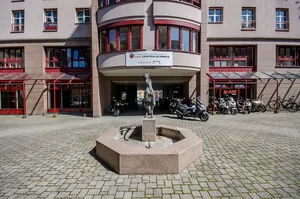Rossbrunnen Pauluskirche