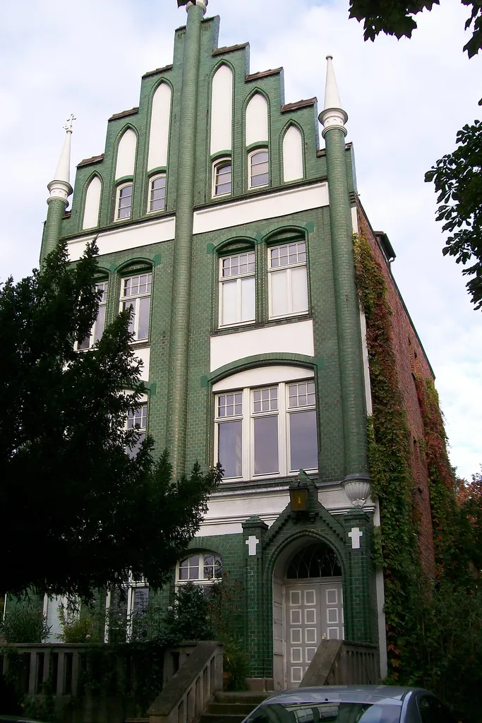 Schwedische Kirche in der Hafenstraße in Lübeck, eigentlich Svenska Kyrkan, gebaut 1904, bis 1968 als Kirche der Schwedischen Staatskirche genutzt, letzter Gottesdienst 1968, jetzt Wohnhaus
