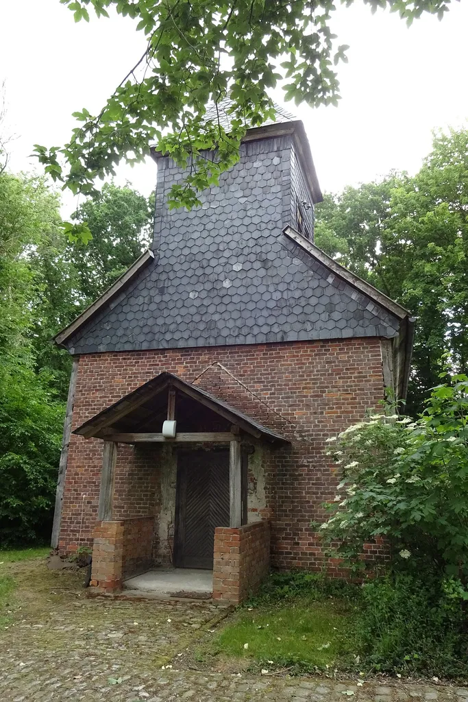 Eversdorf ist ein Ortsteil der Hansestadt Salzwedel im Altmarkkreis Salzwedel in Sachsen-Anhalt.