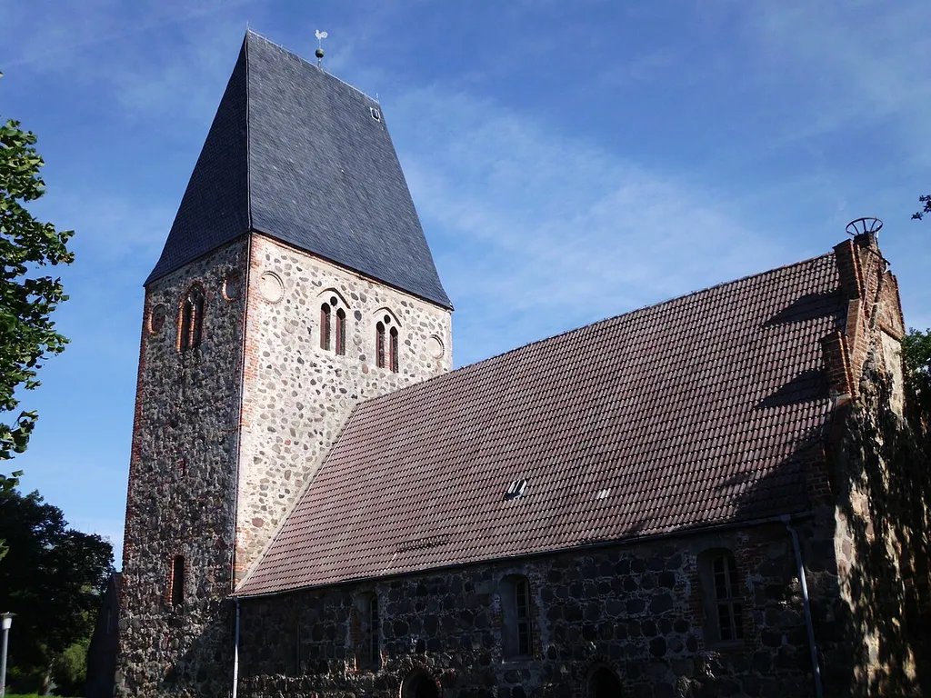 Dorfkirche in Sükow