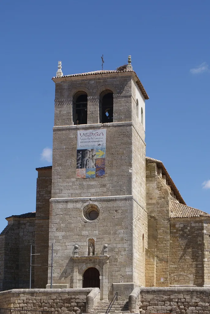 Torre de la ermita de Santa María del Castillo (Frómista, provincia de Palencia, España), declarada Bien de Interés Cultural.