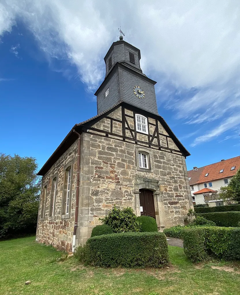 Linksseitig auf Eingangsseite