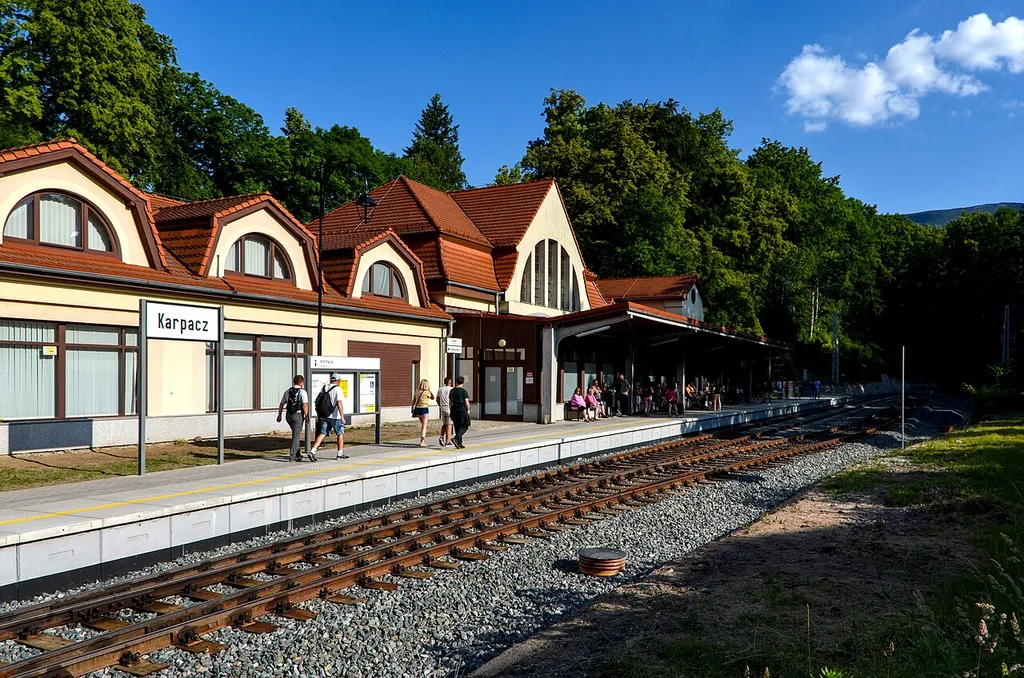 Przystanek kolejowy Karpacz po wznowieniu połączeń kolejowych