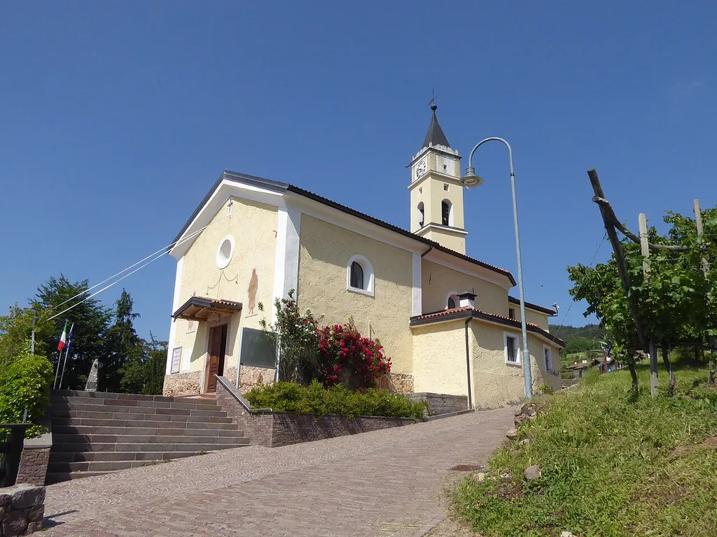 Montevaccino (Trento, Italy) - Saint Leonard church