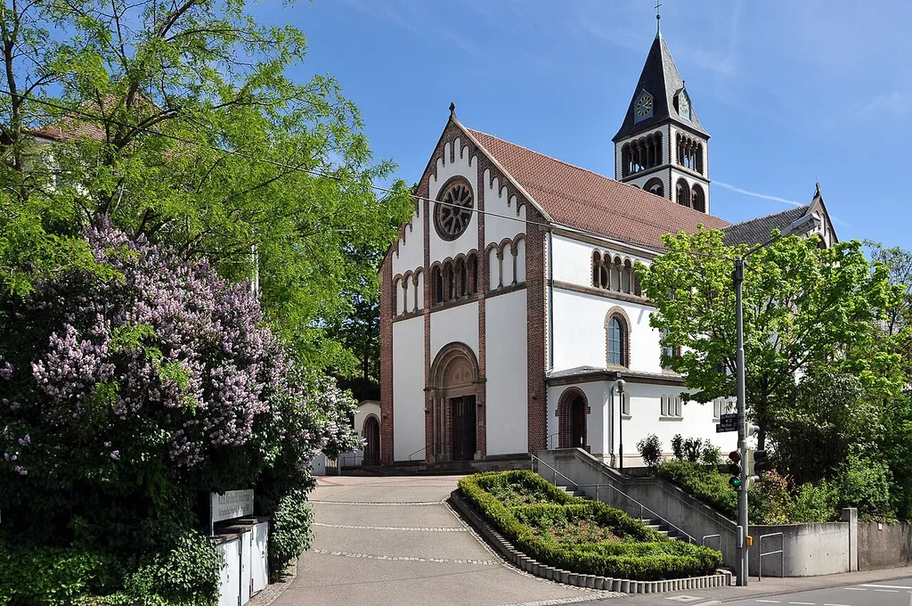 Katholische St. Johanneskirche von 1903, Architekt Joseph Cades