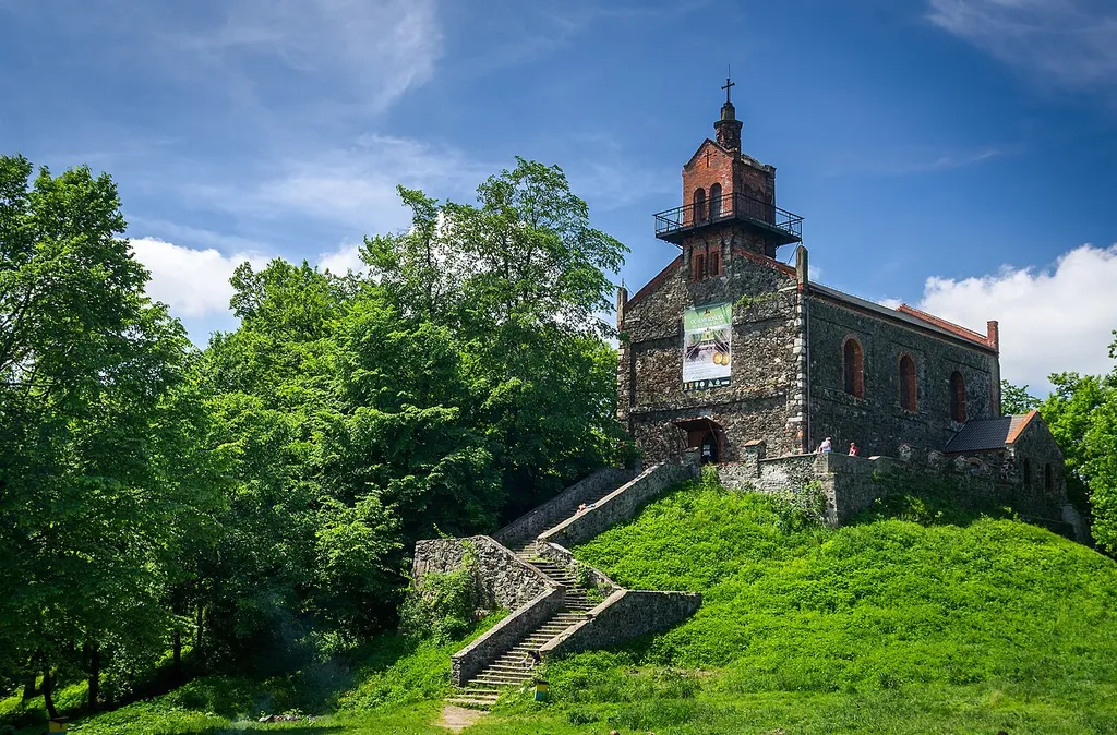 Sobótka, zespół kościoła fil. p.w. Nawiedzenia NMP