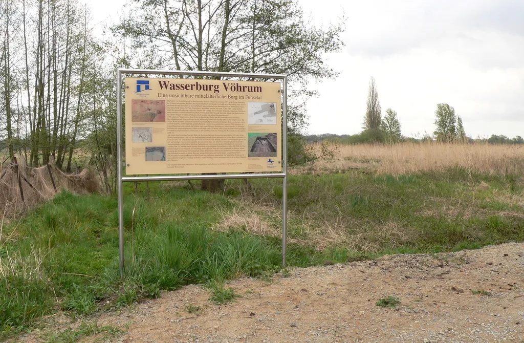 Infotafel an der Wasserburg Vöhrum