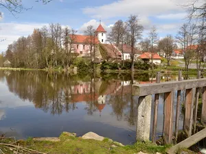 Church of Saints Philip and James (Těchonice)