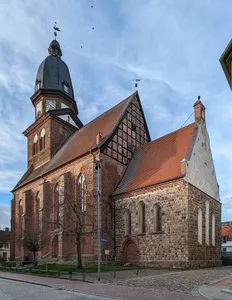 Waren, Marienkirche und Eiskeller