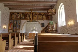 Kirche mit Ausstattung