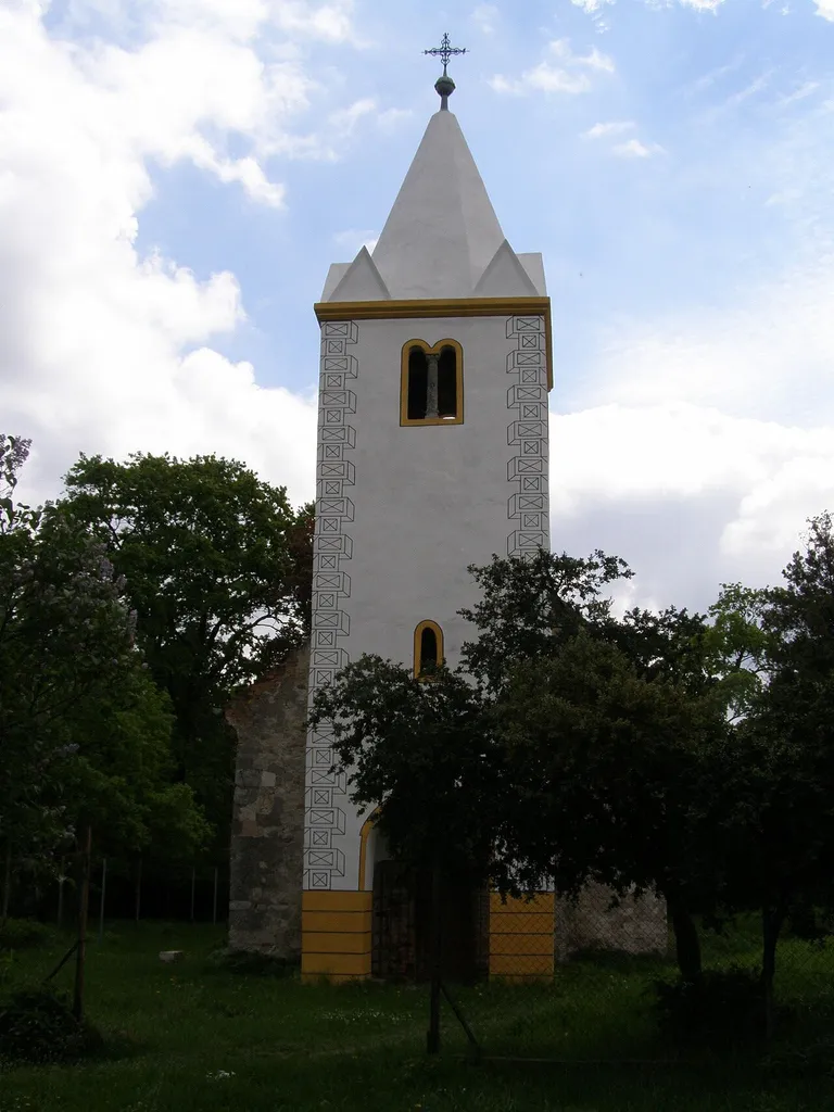This media shows the protected monument with the number 105-703/0 CHMSK/105-703/0,CHMSK/105-703(other) in the Slovak Republic.