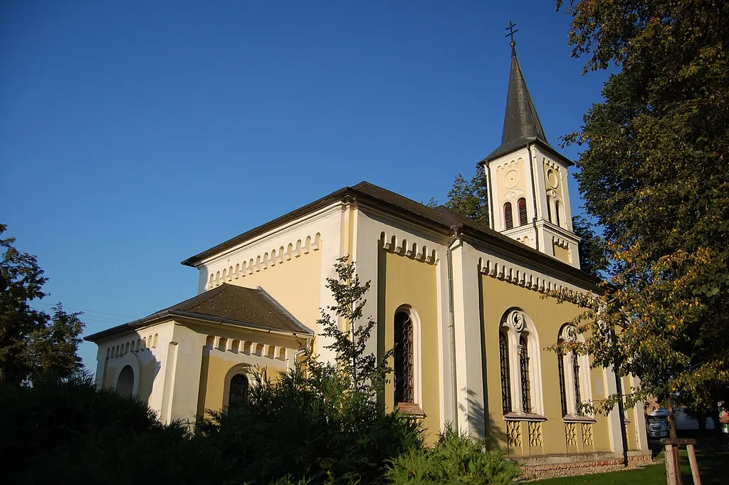 Kostel Nejsvětější Trojice - zadní pohled, Lešany, okres Prostějov