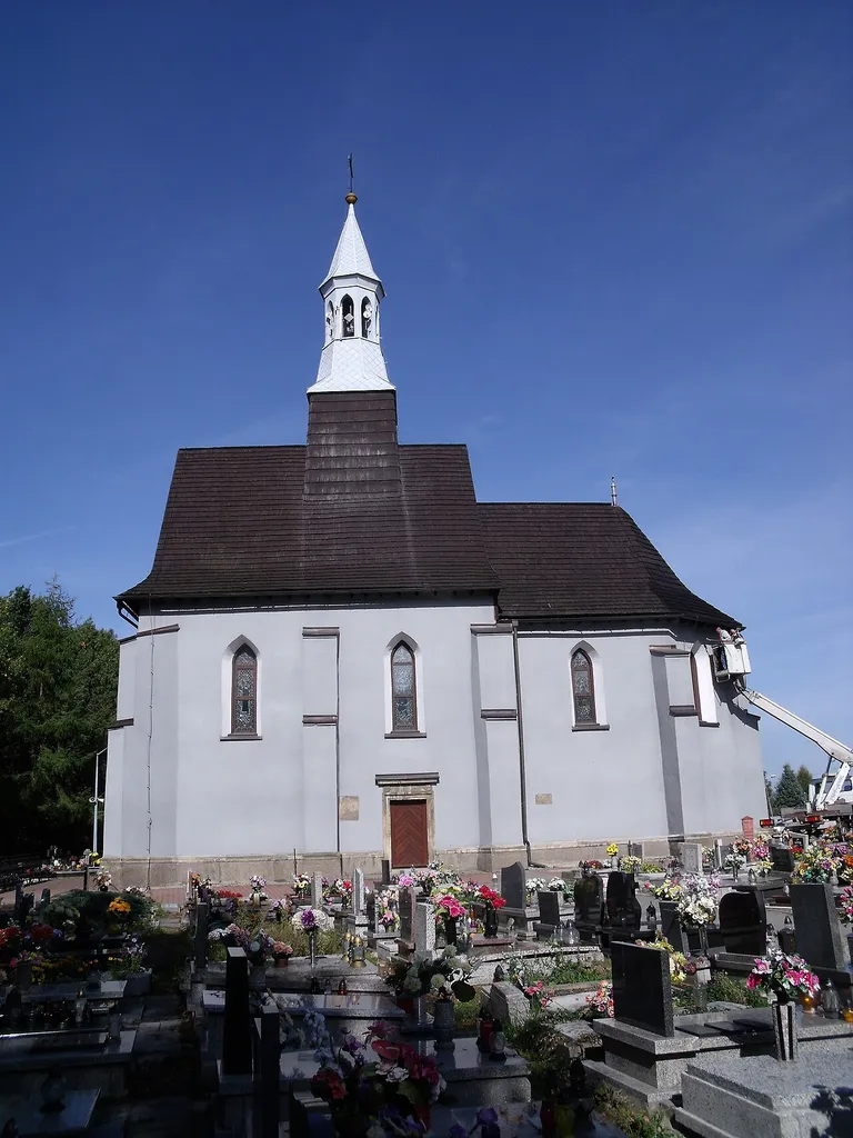 Orzesze, ul. Wawrzyńca 15a - kościół parafialny pw. św. Wawrzyńca (zabytek nr A/673/66 z 28.05.1966)