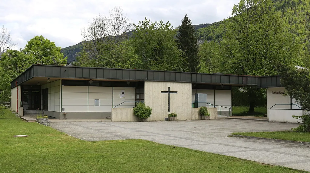 This media shows the remarkable cultural object in the Austrian state of Tyrol listed by the Tyrolean Art Cadastre with the ID 84195. (on tirisMaps, pdf, Fotoarchiv Tiroler Kunstkataster, more images on Commons, Wikidata)