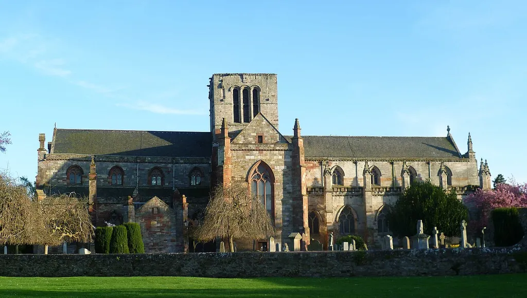 Scotland's largest parish kirk was built in the 15th century. Its popular epithet, "The Lamp of Lothian", appears to have been transferred from a 13th-century Franciscan monastery on the site when the Lothians suffered from the ravages of Edward III's invasion of Scotland in the so-called 'Burnt Candlemas' of 1356. The present building was completed as a collegiate church in 1486