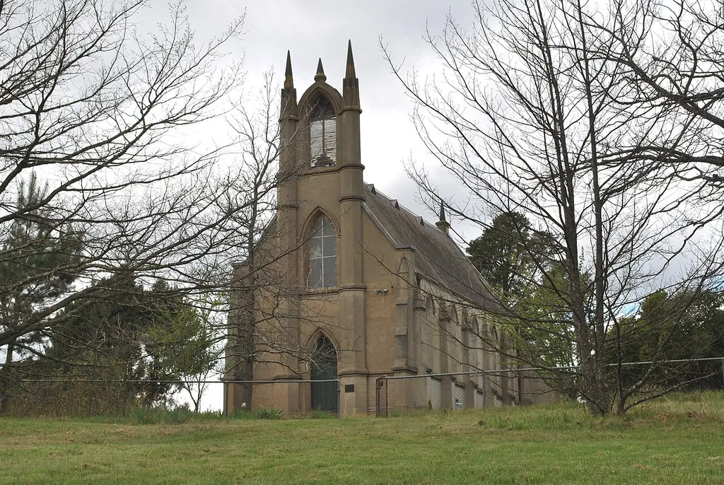 Holy Trinity Anglican church at en:Taradale, Victoria[1]