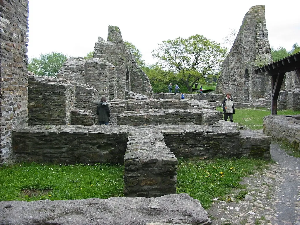 Bildbeschreibung: de:Burg Baldenau Quelle: selbst fotografiert Fotograf: Lokilech Datum: siehe Metadaten